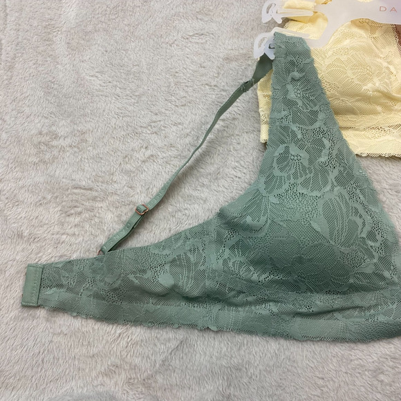 Danskin Lace‎ Bralette Bra M/L 3pack Set Green Yellow Tan Comfort Wireless NWT - Picture 4 of 10